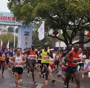 马拉松赛场再起风云：滇池风暴队爆冷庐州烈马队，新援首秀制胜。(来凤马拉松路线图2025)