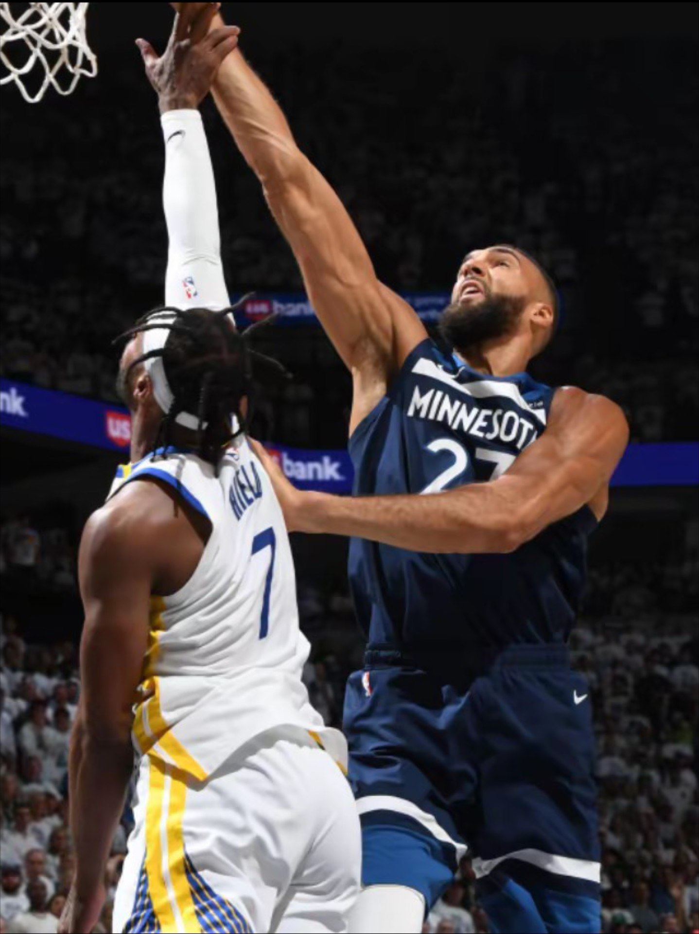 NBA季后赛冲刺阶段走向成谜，明尼苏达森林狼单刀错失，媒体盛赞，细节决定成败(今日nba季后赛晋级之谜冠军之路揭秘图解)