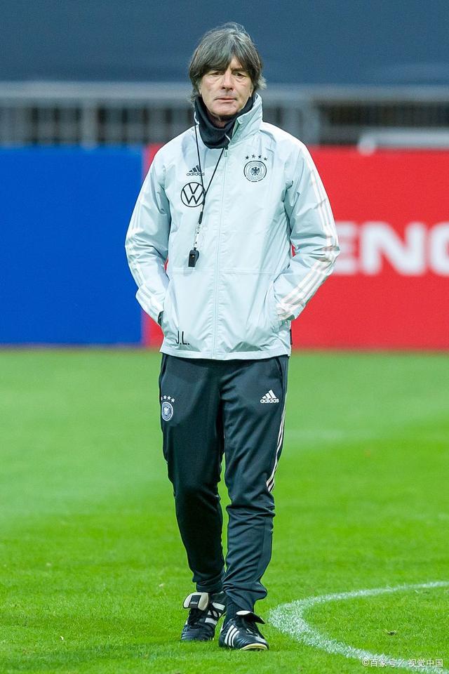 塞维利亚迎欧篮联关键赛，清晨官宣签约，质疑声仍在，训练强度明显提升(塞维利亚得欧联冠军)