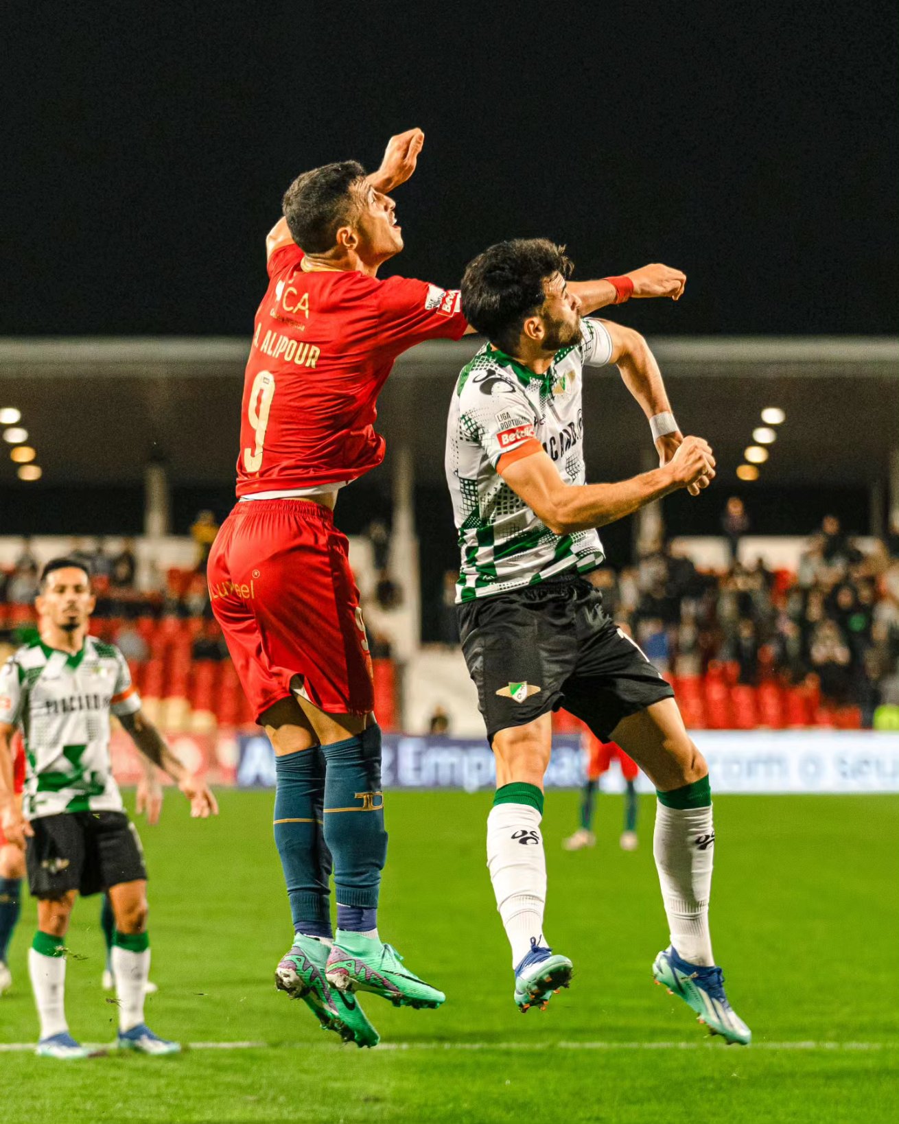 开云kaiyun官方平台 -葡超倒计时；里尔冲刺阶段外线爆发；细节引发关注；更衣室稳定；球探报告显示潜力的简单介绍