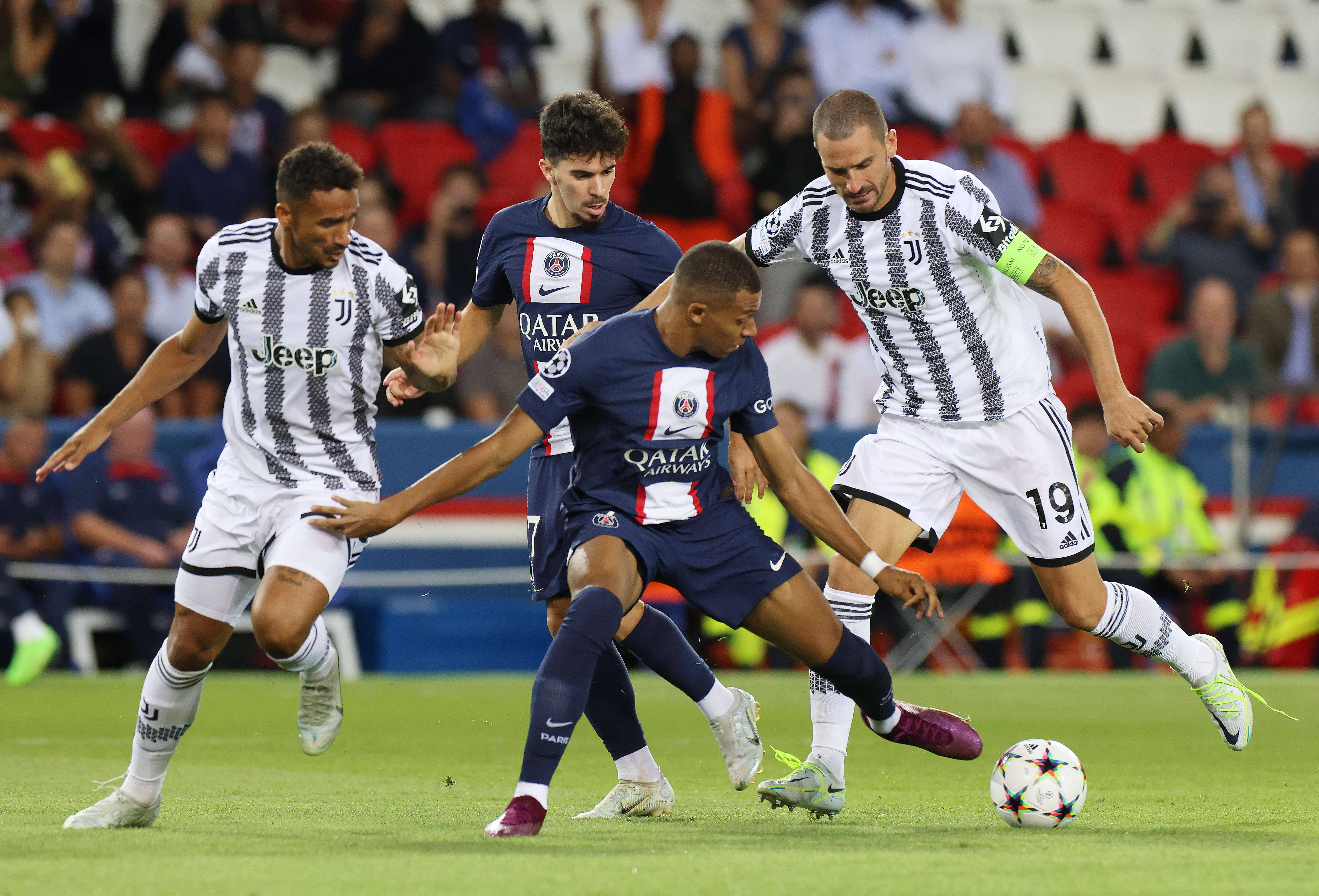 关于意大利杯倒计时;巴黎圣日耳曼关键时刻外线爆发;细节引发关注;目标明确;阵容厚度经受考验的信息 关于意大利杯倒计时;巴黎圣日耳曼关键时刻外线爆发;细节引发关注;目标明确;阵容厚度经受考验的信息